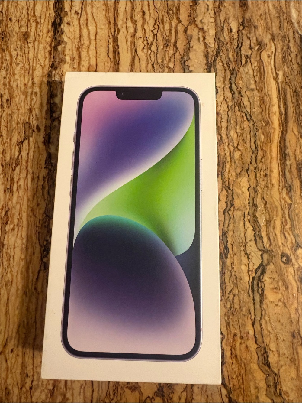 Apple iPhone 14 in Purple and Green - Smartphone
